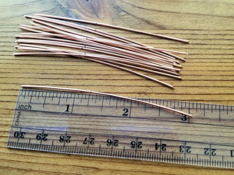 Chain Step 2 - Cut 16 pieces of 20ga wire as instructed. Mark each wire 1 inch from one end, as shown.