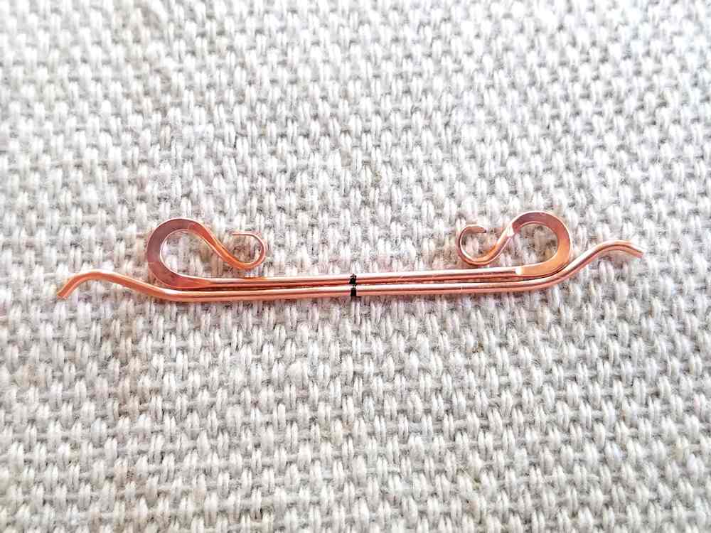 Delicate Bar Pendant, Step 7: Finish shaping Wire 2 so it nest up next to Wire 1