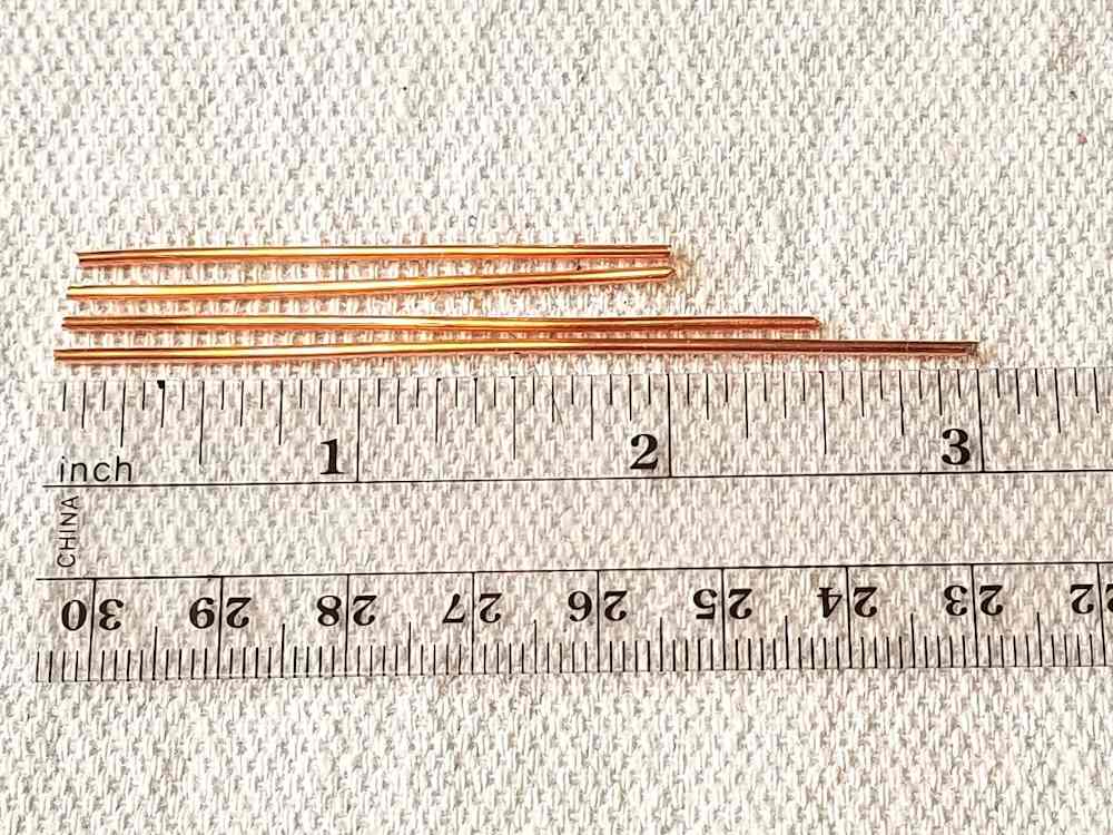 Measure and cut the four 16ga wires for your clasp.