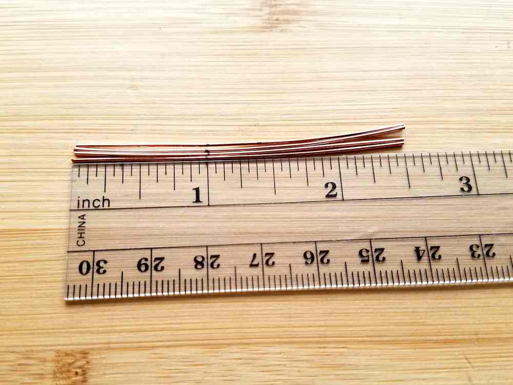 Step 23 - Measure and cut four pieces of 22g wire. 